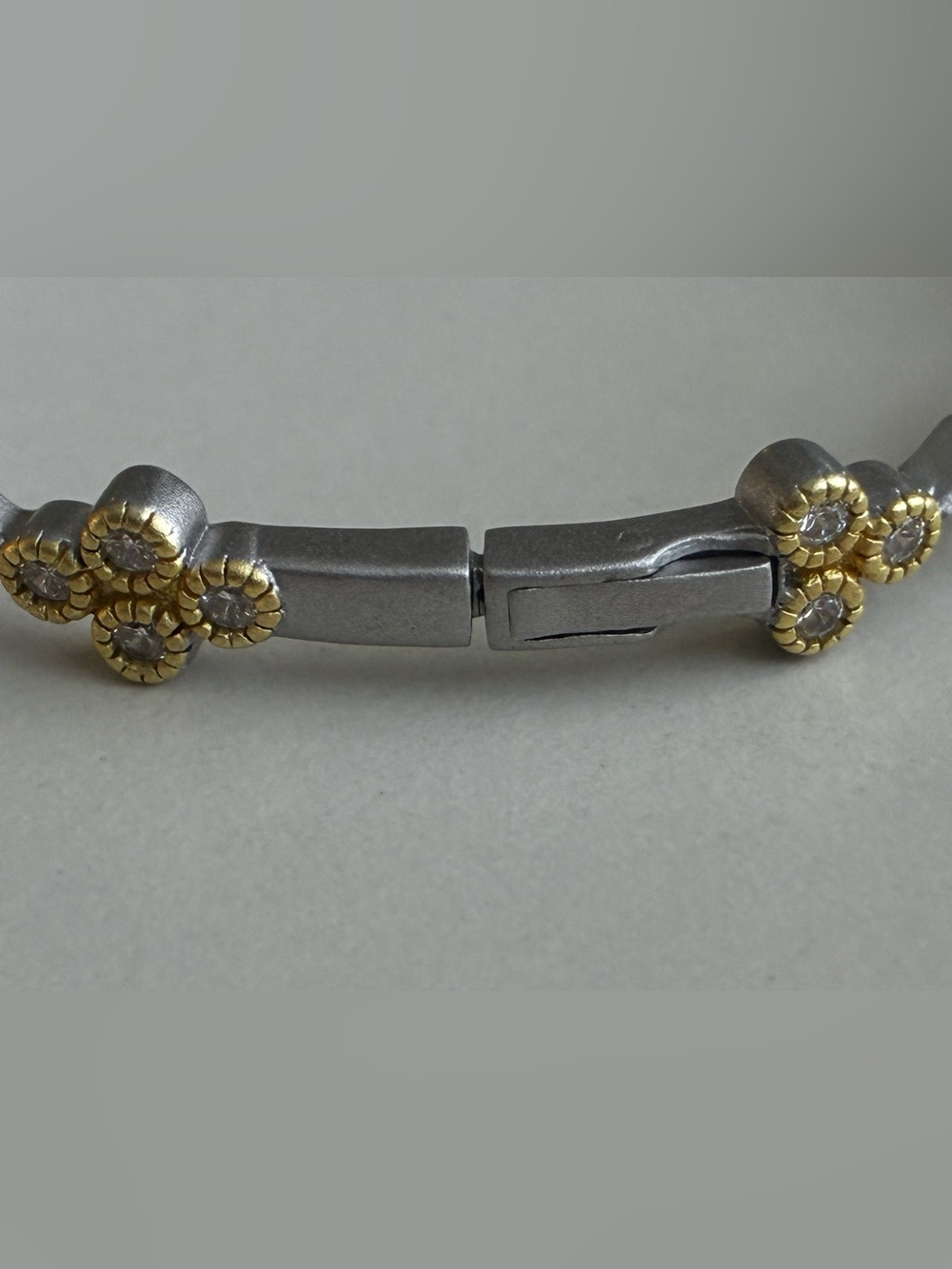Freida Rothman Clover Hinged Bangle - Picture 3 of 10